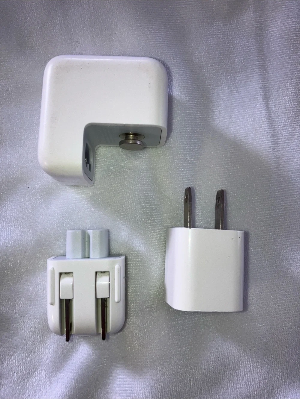 Apple White USB Charging Power Adapter Cubes